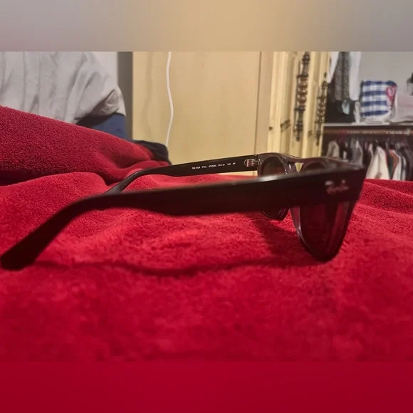 Rayban Sunglasses - Picture 5 of 10